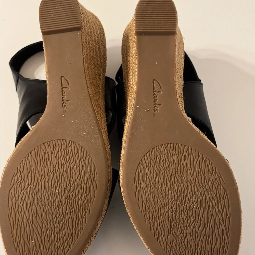 Clarks Collection Women's Lafely Alaine Black Leather Velcro Wedge Sandals